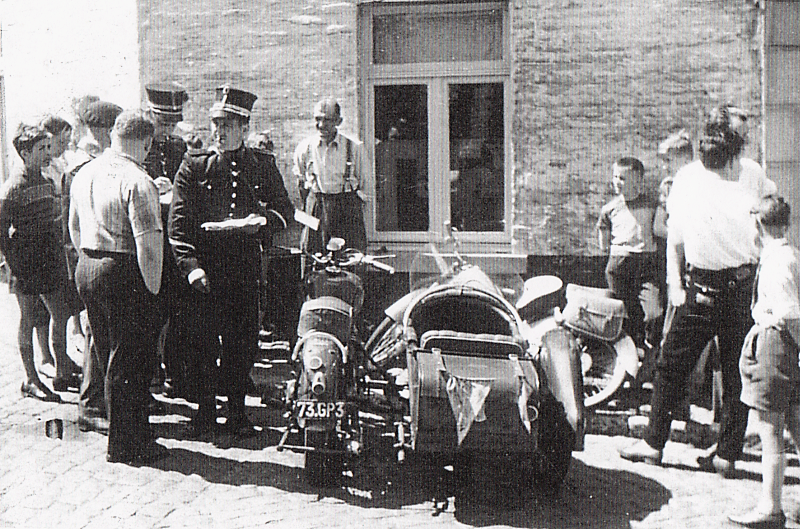Fichier:Gendarmerie53 (3).png